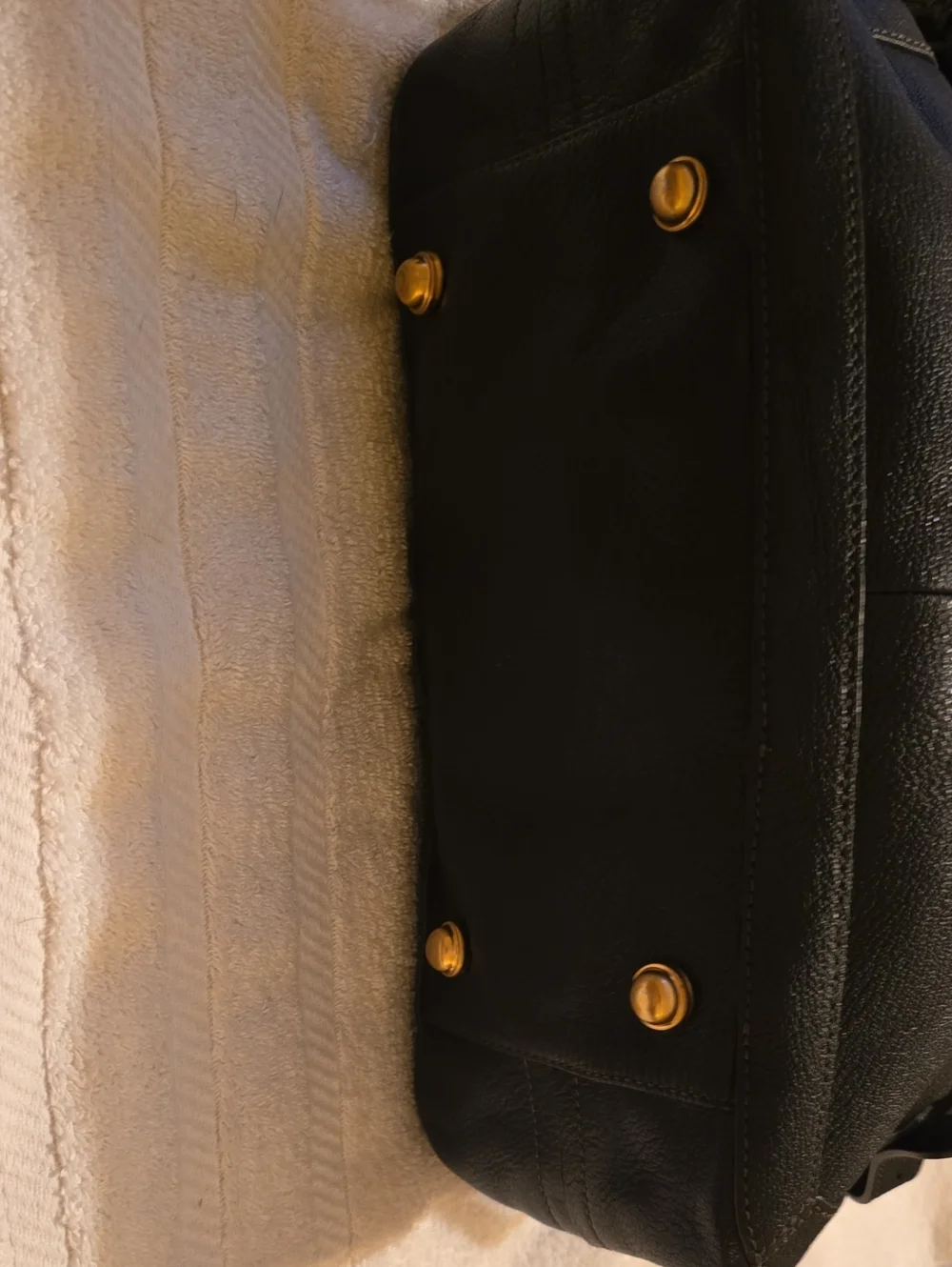 BCBG Vintage Y2K Black Pebbled Leather Shoulder Bag Turnlock Gold